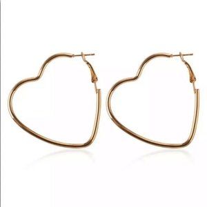 **Beautiful new heart gold dangle style earrings